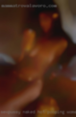 Sexpussy naked hot pooping women persion.